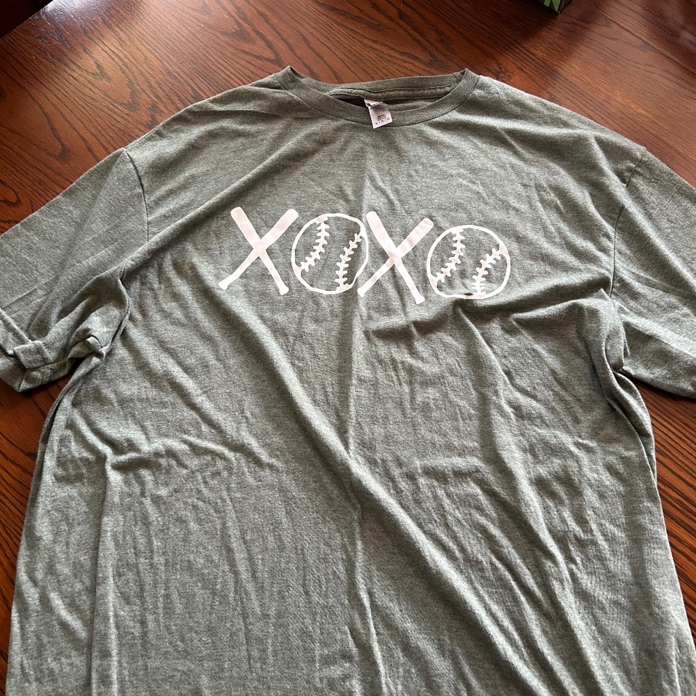 Women’s baseball tee